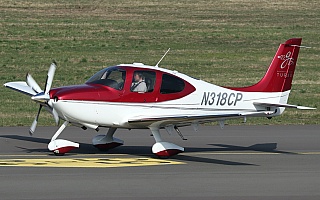 Bild: 24047 Fotograf: Frank Airline: Privat Flugzeugtype: Cirrus Design SR22 GTSx Turbo