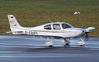 Bild: 16893 Fotograf: Frank Airline: Flug-Förderungsgemeinschaft e.V. Flugzeugtype: Cirrus Design SR22 GTS