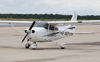 Bild: 16911 Fotograf: Frank Airline: Luftsportgruppe Südwest Flugzeugtype: Cessna 172S Skyhawk SP