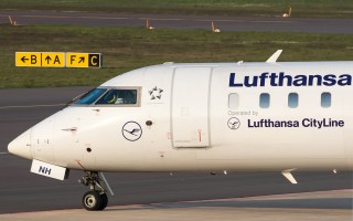 Bild: 16089 Fotograf: Uwe Bethke Airline: Lufthansa CityLine Flugzeugtype: Bombardier Aerospace CRJ900LR