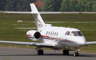 Bild: 16212 Fotograf: Frank Airline: Tatra Jet Flugzeugtype: Raytheon Hawker 800XP