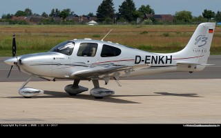 Bild: 16334 Fotograf: Frank Airline: Privat Flugzeugtype: Cirrus Design SR22 GTS G3 Turbo