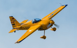 Bild: 16394 Fotograf: Uwe Bethke Airline: Privat Flugzeugtype: Stephens Akro Laser 230