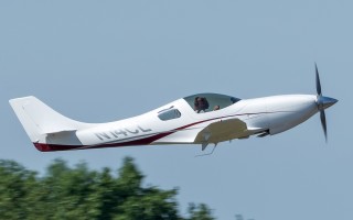 Bild: 16451 Fotograf: Uwe Bethke Airline: Privat Flugzeugtype: Lancair Legacy