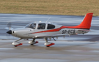 Bild: 16939 Fotograf: Frank Airline: Privat Flugzeugtype: Cirrus Design SR22T