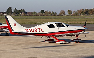 Bild: 17937 Fotograf: Frank Airline: Privat Flugzeugtype: Cessna 350 (Lancair Columbia 350)