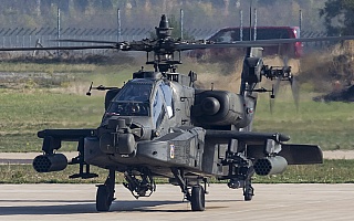 Bild: 17949 Fotograf: Uwe Bethke Airline: USA - Army Flugzeugtype: Boeing AH-64D Apache