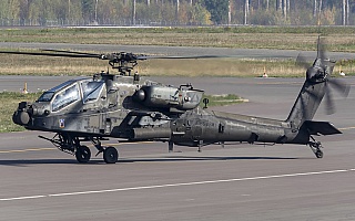 Bild: 17951 Fotograf: Uwe Bethke Airline: USA - Army Flugzeugtype: Boeing AH-64D Apache