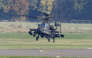 Bild: 17957 Fotograf: Uwe Bethke Airline: USA - Army Flugzeugtype: Boeing AH-64D Apache