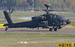 Bild: 17958 Fotograf: Uwe Bethke Airline: USA - Army Flugzeugtype: Boeing AH-64D Apache