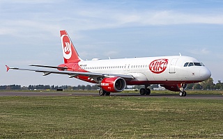 Bild: 17903 Fotograf: Uwe Bethke Airline: Sundair Flugzeugtype: Airbus A320-200