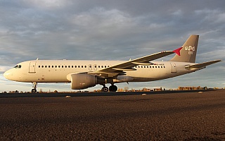 Bild: 18062 Fotograf: Frank Airline: Sundair Flugzeugtype: Airbus A320-200