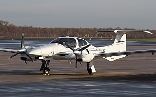 Bild: 18109 Fotograf: Frank Airline: Privat Flugzeugtype: Diamond Aircraft DA42 Twin Star