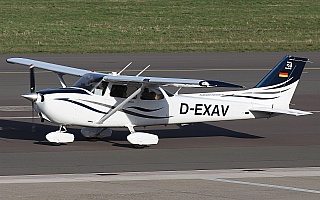 Bild: 18124 Fotograf: Frank Airline: Flight Center Hannover GmbH Flugzeugtype: Cessna 172S Skyhawk SP