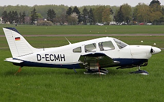 Bild: 17266 Fotograf: Frank Airline: Privat Flugzeugtype: Piper PA-28-181 Archer II