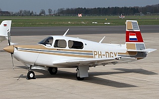 Bild: 17274 Fotograf: Frank Airline: Privat Flugzeugtype: Mooney M20K