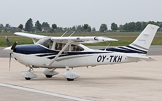 Bild: 17405 Fotograf: Frank Airline: Privat Flugzeugtype: Cessna 182T Skylane