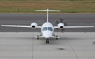 Bild: 17528 Fotograf: Frank Airline: Privat Flugzeugtype: Piaggio P180 Avanti II