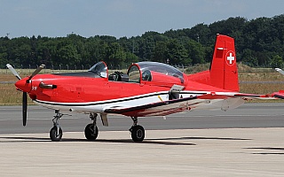 Bild: 17567 Fotograf: Frank Airline: Switzerland - Air Force Flugzeugtype: Pilatus PC-7