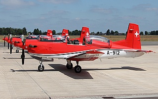 Bild: 17568 Fotograf: Frank Airline: Switzerland - Air Force Flugzeugtype: Pilatus PC-7