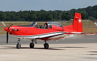 Bild: 17569 Fotograf: Frank Airline: Switzerland - Air Force Flugzeugtype: Pilatus PC-7