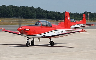 Bild: 17573 Fotograf: Frank Airline: Switzerland - Air Force Flugzeugtype: Pilatus PC-7