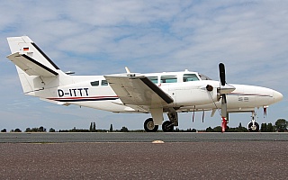 Bild: 17699 Fotograf: Frank Airline: air-taxi europe Flugzeugtype: Reims Aviation Reims-Cessna F406 Caravan II