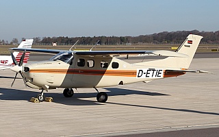 Bild: 18234 Fotograf: Frank Airline: Privat Flugzeugtype: Cessna P210N Pressurized Centurion II
