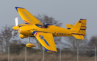 Bild: 18235 Fotograf: Uwe Bethke Airline: Privat Flugzeugtype: Stephens Akro Laser 230