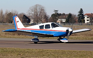 Bild: 18267 Fotograf: Frank Airline: Privat Flugzeugtype: Piper PA-28-140 Cherokee