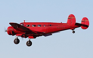 Bild: 18282 Fotograf: Frank Airline: Privat Flugzeugtype: Beechcraft D18S