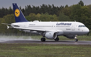 Bild: 18517 Fotograf: Uwe Bethke Airline: Lufthansa Flugzeugtype: Airbus A319-100