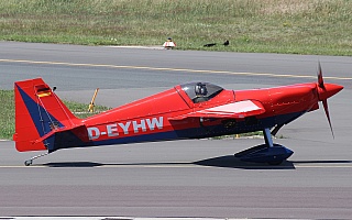 Bild: 18644 Fotograf: Frank Airline: Privat Flugzeugtype: Stephens Akro Laser 260