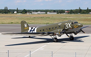 Bild: 18659 Fotograf: Frank Airline: Commemorative Air Force Flugzeugtype: Douglas Aircraft Company C-47A