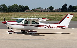 Bild: 18670 Fotograf: Frank Airline: Privat Flugzeugtype: Cessna 177B Cardinal