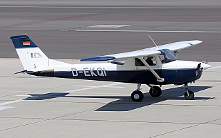 Bild: 18671 Fotograf: Frank Airline: ISAR Aviation Flugzeugtype: Reims Aviation Reims-Cessna F150K