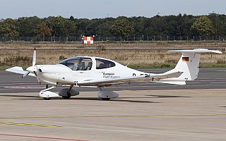 Bild: 19017 Fotograf: Frank Airline: Lufthansa Aviation Training Pilot Academy Flugzeugtype: Diamond Aircraft DA40-180