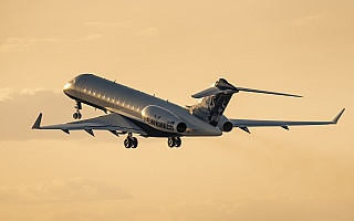 Bild: 19025 Fotograf: Uwe Bethke Airline: NewYorker Flugzeugtype: Bombardier Aerospace BD-700 1A10 Global Express XRS