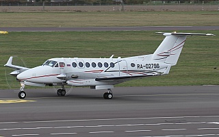 Bild: 20546 Fotograf: Frank Airline: LUKoil-Avia Flugzeugtype: Beechcraft B300 King Air 350i