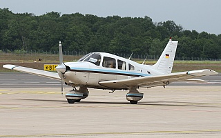 Bild: 20008 Fotograf: Frank Airline: Aero-Club Herzogenaurach Flugzeugtype: Piper PA-28-181 Archer II