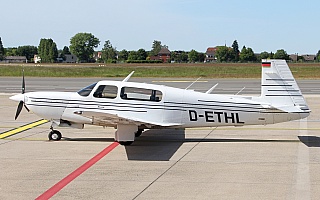 Bild: 20018 Fotograf: Frank Airline: Privat Flugzeugtype: Mooney M20M TLS