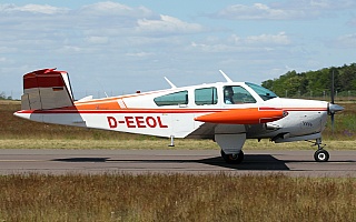 Bild: 19997 Fotograf: Frank Airline: Privat Flugzeugtype: Beechcraft V35B Bonanza