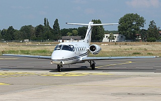 Bild: 20119 Fotograf: Frank Airline: JetBee Czech Flugzeugtype: Beechcraft Beechjet 400A