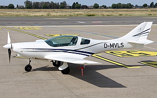 Bild: 20222 Fotograf: Frank Airline: Privat Flugzeugtype: Aveko VL-3 Evolution