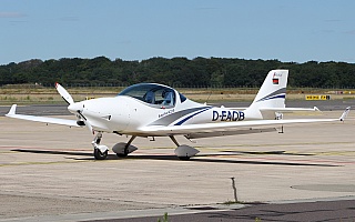 Bild: 20236 Fotograf: Frank Airline: Luftsport-Club Nienburg / Weser e.V. Flugzeugtype: Aquila A 210