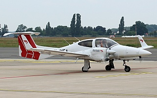 Bild: 20139 Fotograf: Frank Airline: Martinair Flight Academy Flugzeugtype: Diamond Aircraft DA42 NG Twin Star