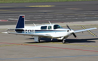 Bild: 20377 Fotograf: Frank Airline: Privat Flugzeugtype: Mooney M20K