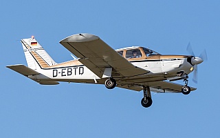 Bild: 20425 Fotograf: Uwe Bethke Airline: Privat Flugzeugtype: Piper PA-28R-200 Arrow