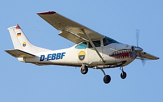 Bild: 20434 Fotograf: Uwe Bethke Airline: Fallschirmsportclub 100 e.V. Braunschweig Flugzeugtype: Cessna 182M Skylane