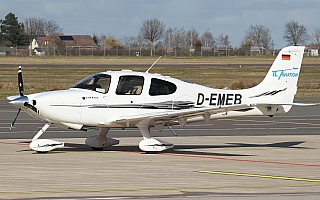 Bild: 20911 Fotograf: Frank Airline: TL Aviation Flugzeugtype: Cirrus Design SR20